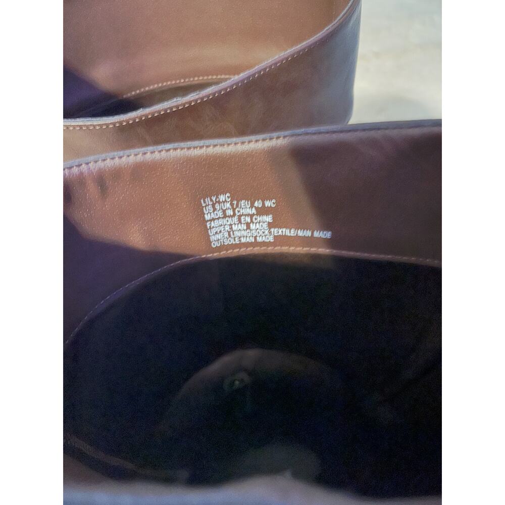 Designer Inspired Two Tone Wide Calf Riding Boots Size 9 - Picture 5 of 6